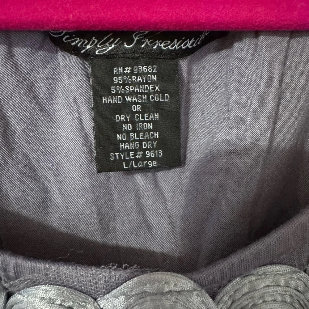 Purple Sleeveless Dress with White Embellishments - Picture 3 of 3